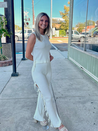 Cream ribbed crop sleeveless sweater