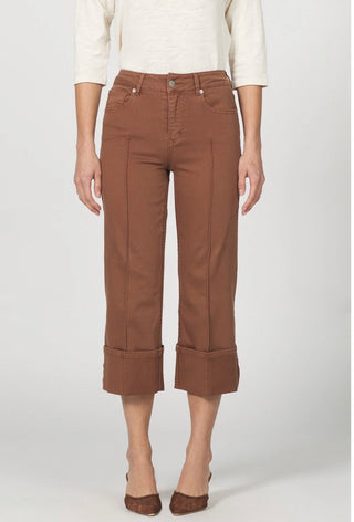 Brown cappuccino pants with cuffs at the bottom