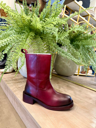 Roan Splitter Cherry Lacquer Distressed LD Boot